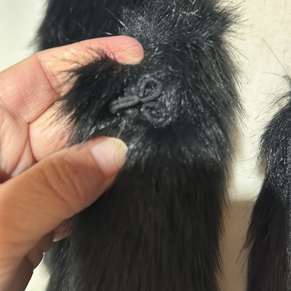 C’è C’è Medium Faux Fur Black Vest - Picture 4 of 6